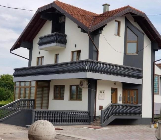 Teal Apartments Bihać Exteriér fotografie